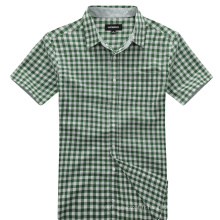 Chemise pour hommes à carreaux verts avec manches courtes